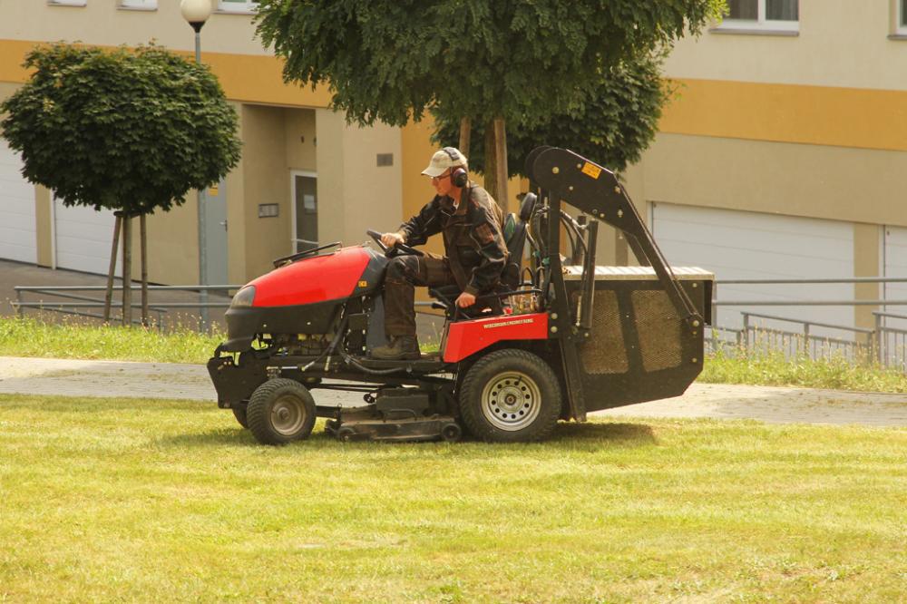 Zahradní traktor W3651 sada pro provoz na poz. komunikacích